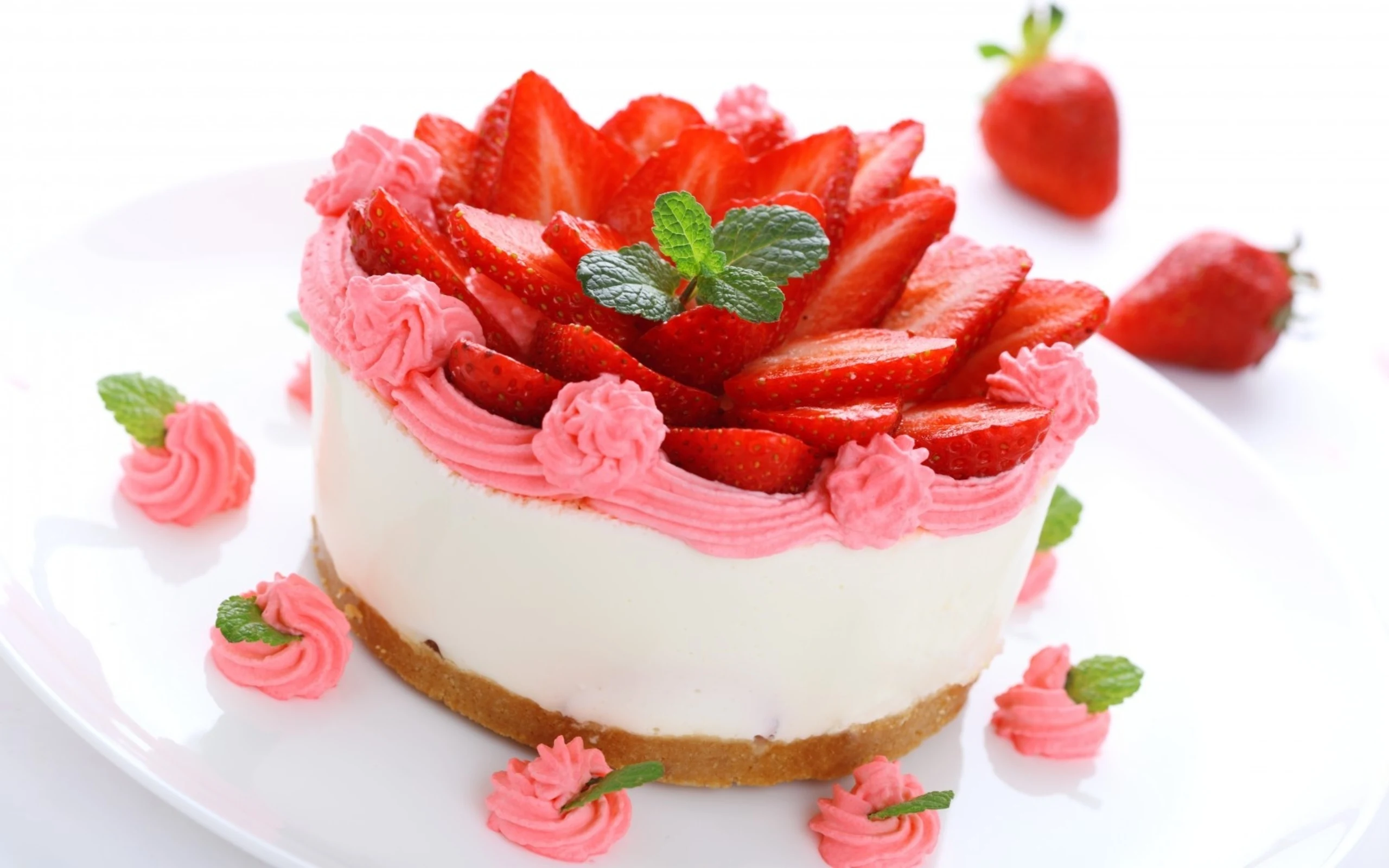 Strawberry Cake 2